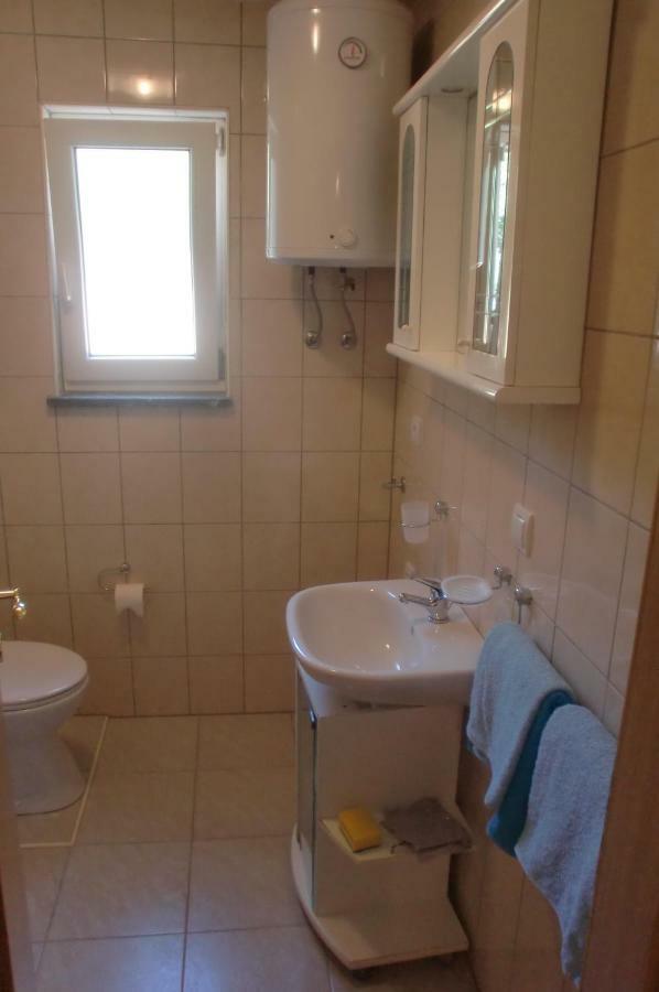 Apartment Andjel โปเรช ภายนอก รูปภาพ
