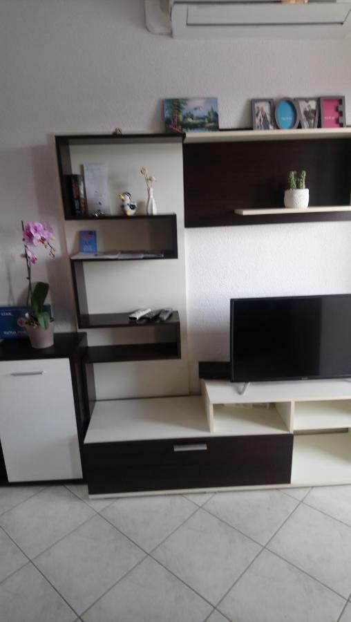 Apartment Andjel โปเรช ภายนอก รูปภาพ
