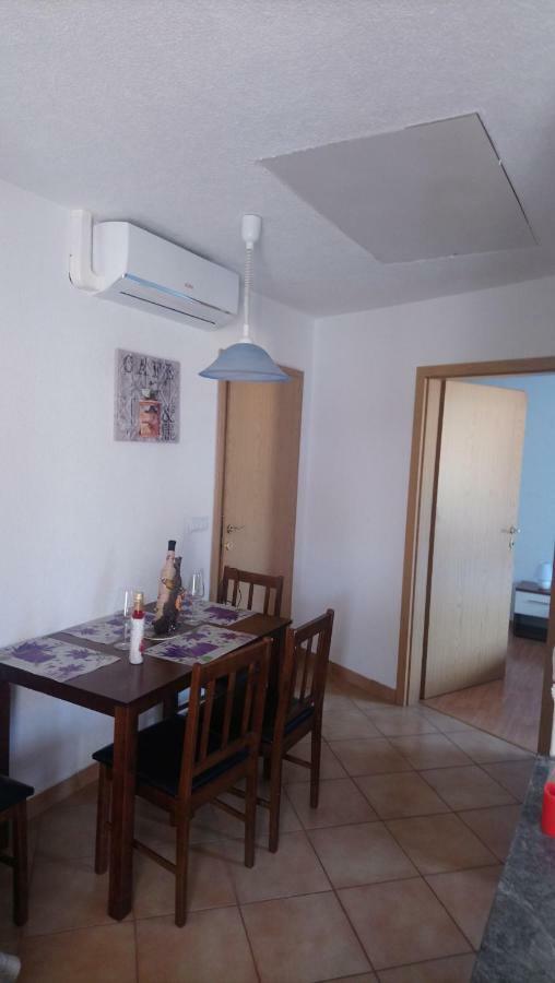Apartment Andjel โปเรช ภายนอก รูปภาพ